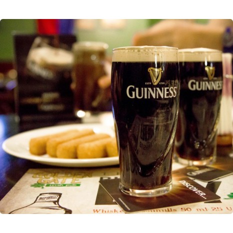 Guinness Bar (Ирландия) - 180 порций х 0,5 л.